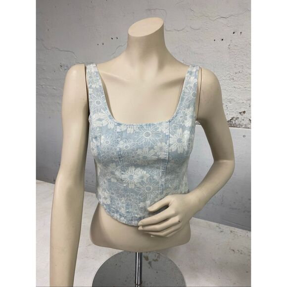 ALTAR’D STATE • Light Blue/White Floral Denim Jean Full Zip Back Sleeveless Crop - Picture 1 of 12